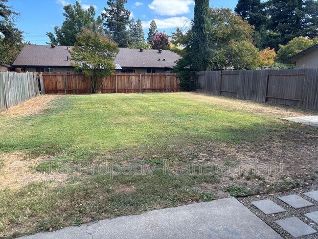 Building Photo - 5512 Mike Arthur Ct