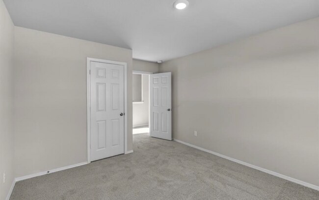 Building Photo - 9617 Last Maples Trl