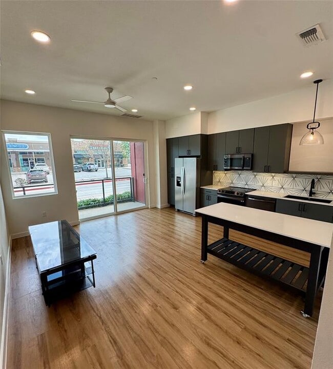 Building Photo - 2165 Gabriels Pl
