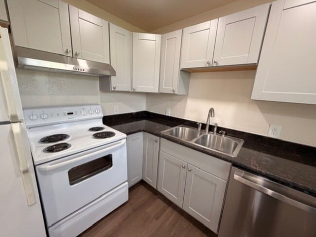 Building Photo - Available Soon!  Updated 2 Bedroom ~ 1 Bathroom Home Located in Monroe