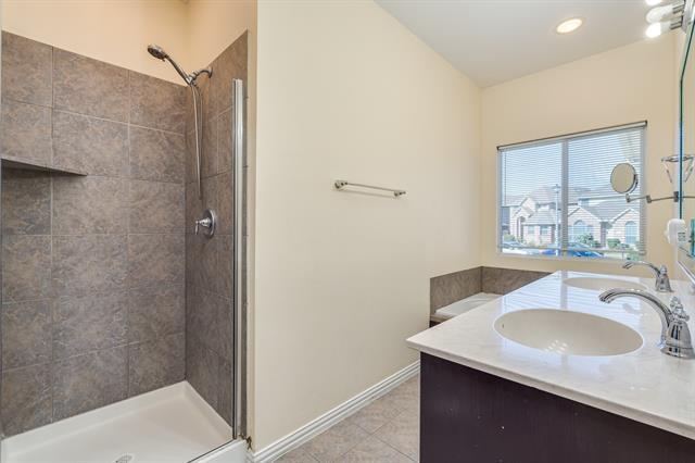 Building Photo - 2300 Janna Way