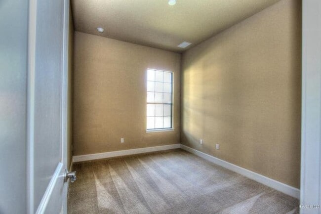 Building Photo - 1213 Kilkenny Ct