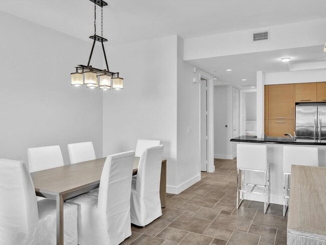 Building Photo - 4444 El Mar Dr