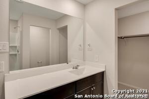 Building Photo - 728 Armadillo Dr