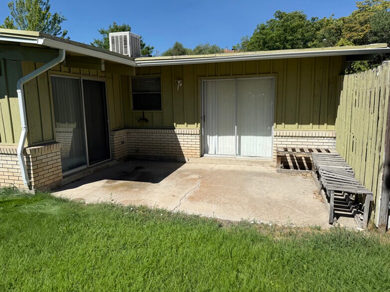 Building Photo - 2126 N 1060 W St