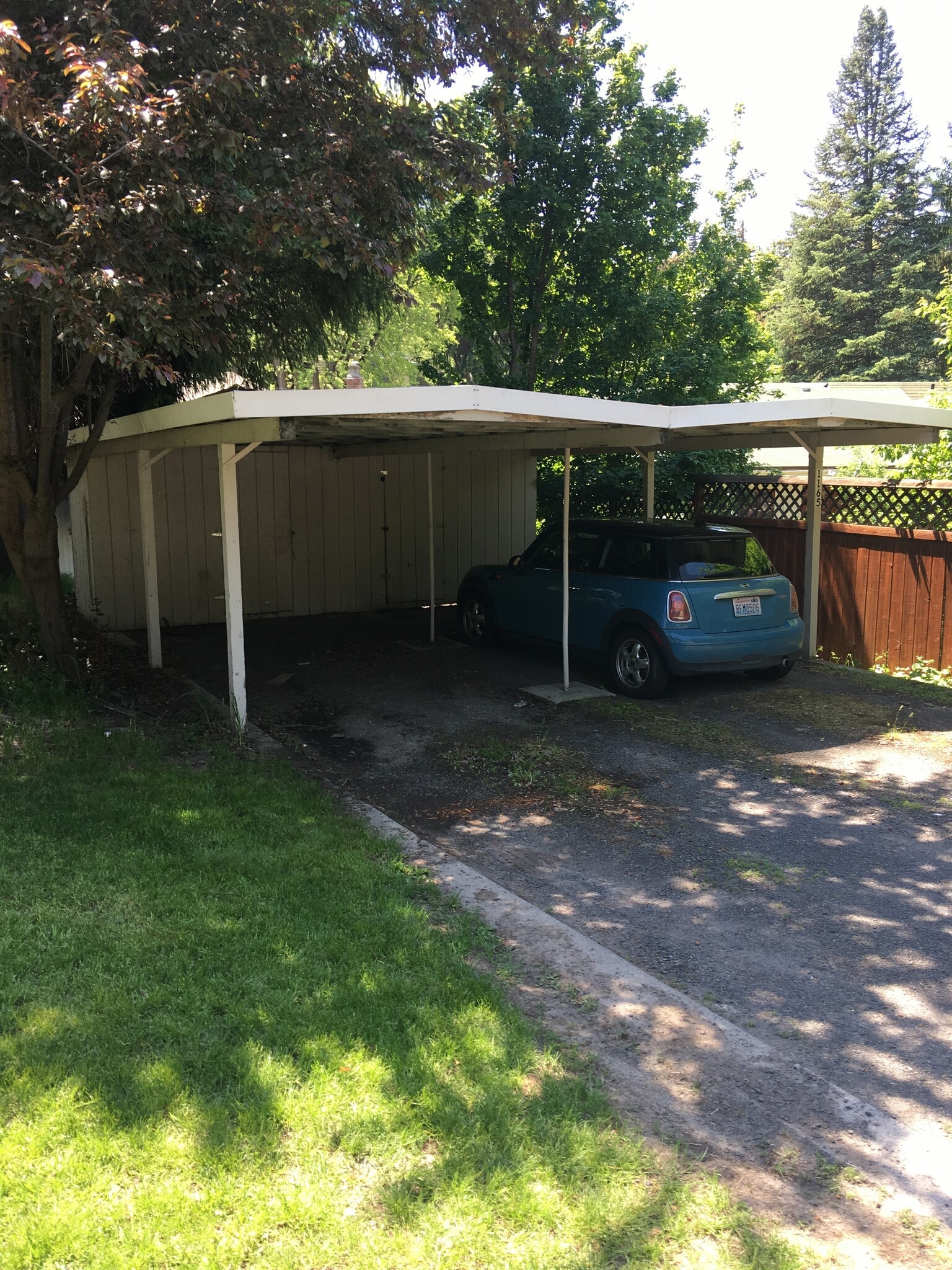 Building Photo - 1165 NE Harvey Rd