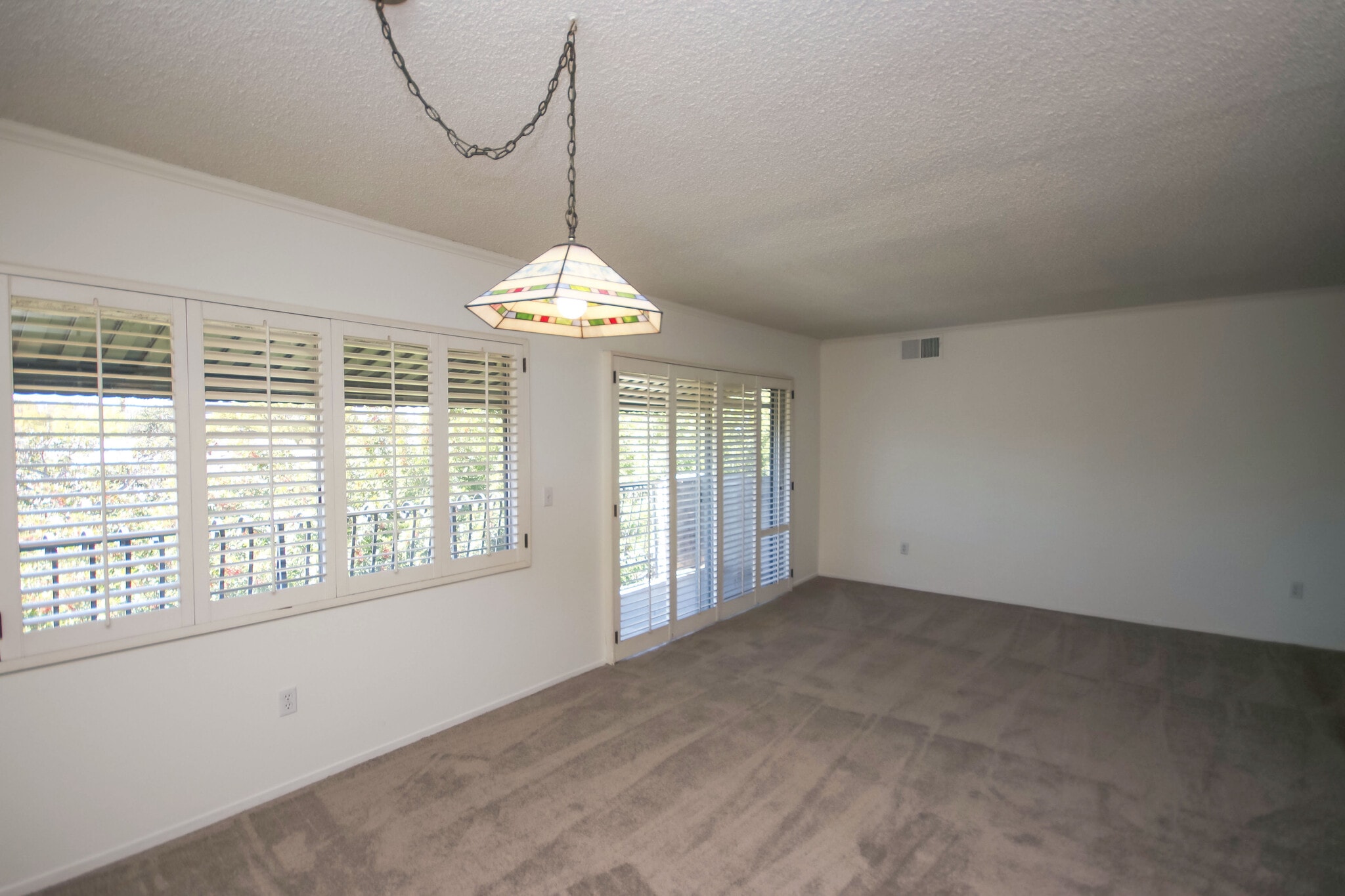 Building Photo - 266 S Madison Ave