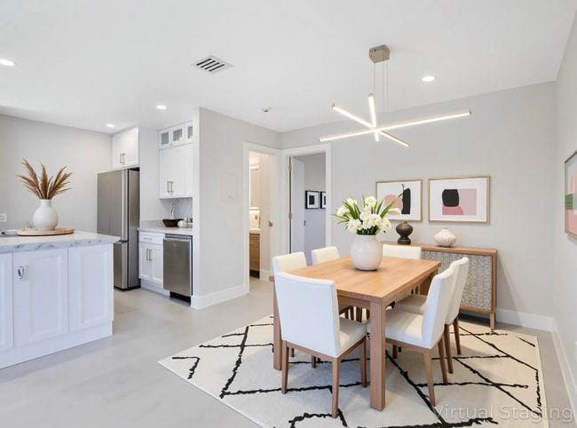 Building Photo - 7 Crossings Cir