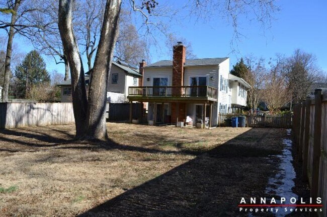 Building Photo - 227 dewey drive