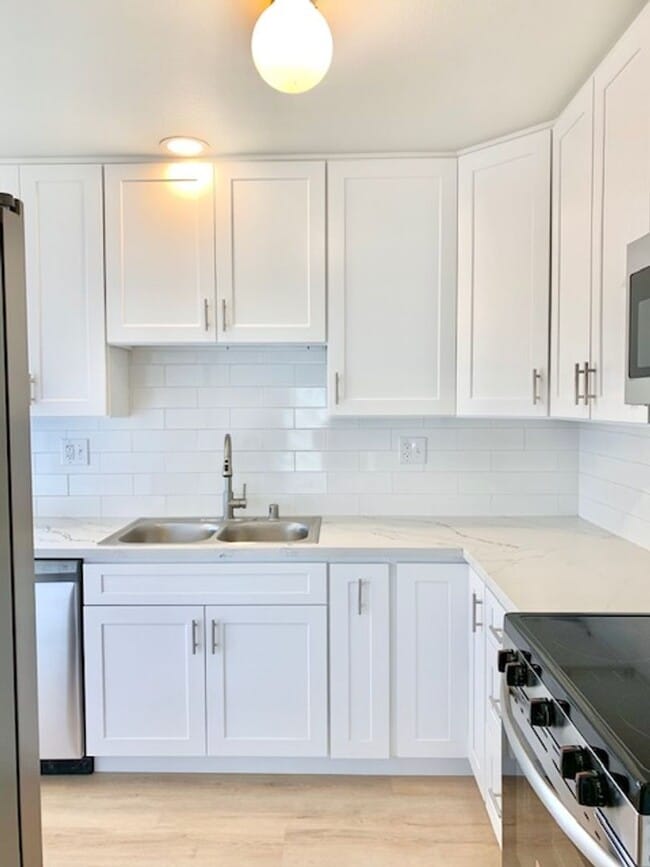 Building Photo - Port Hueneme | Hueneme Bay 55+ Community | 2 Bedroom + 2 Bathroom