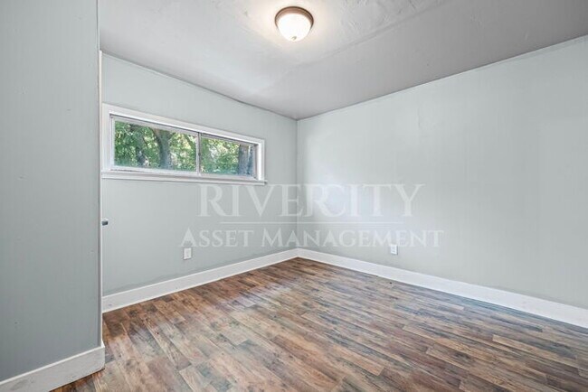 Building Photo - Beautiful Home Located In 38127 !! Section...