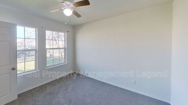 Building Photo - 1614 S Montgomery St