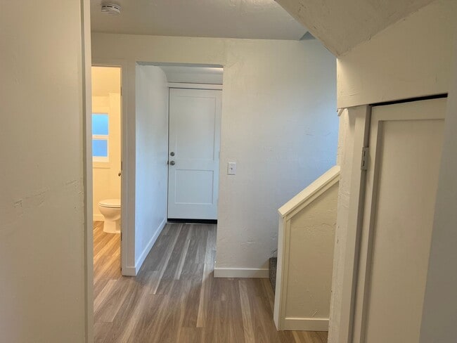Building Photo - Updated 3 bedroom 1 bathroom house! MOVE I...