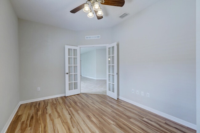 Building Photo - 9516 SW Flowermound Cir