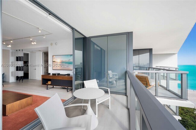 Building Photo - 2201 Collins Ave
