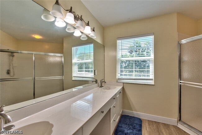 Building Photo - 1100 Diamond Cir