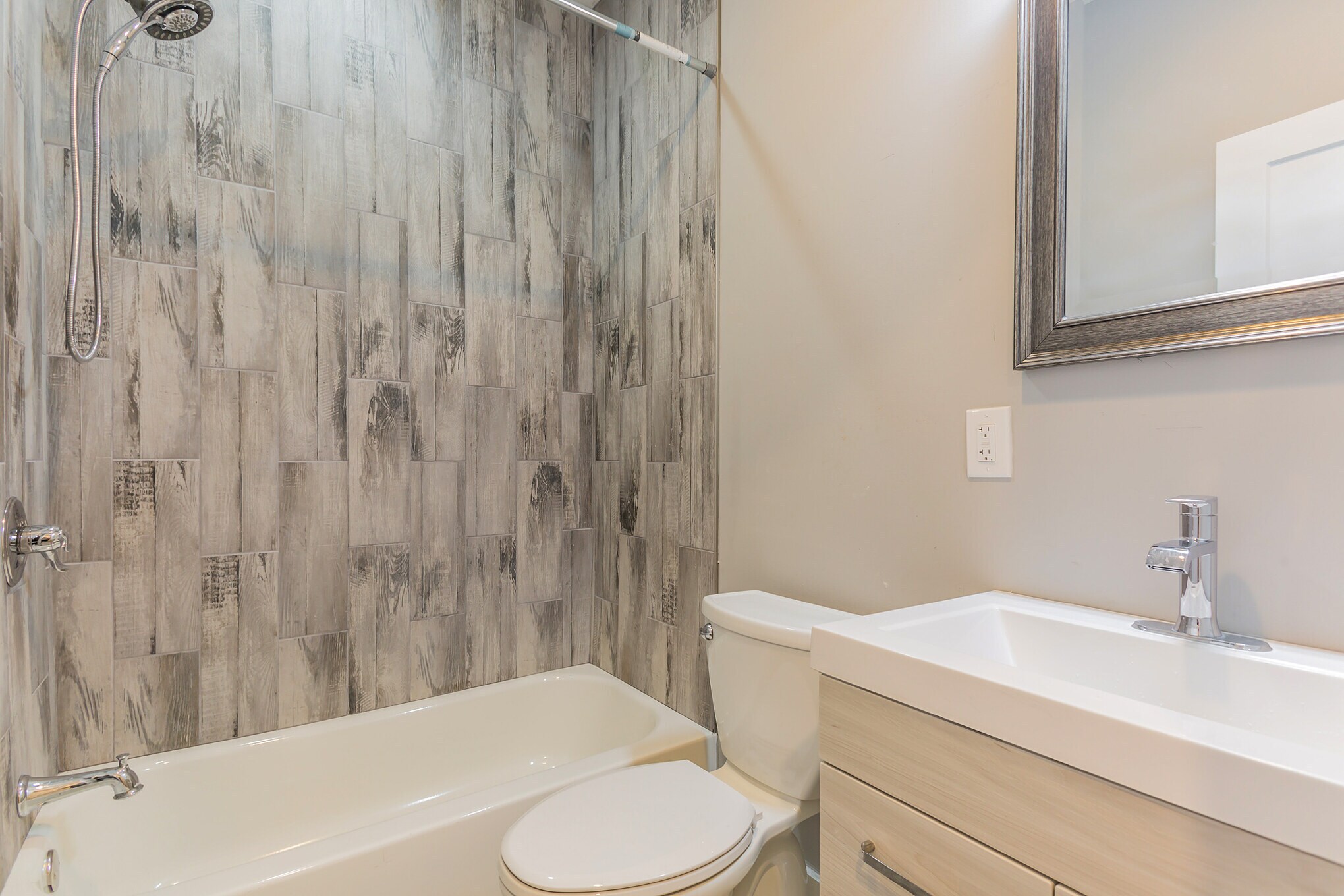 Building Photo - 1321 N 19th St