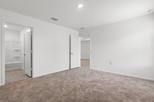 Building Photo - 10507 Bending Dr