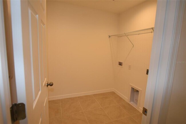 Building Photo - 3024 Heart Lk Dr