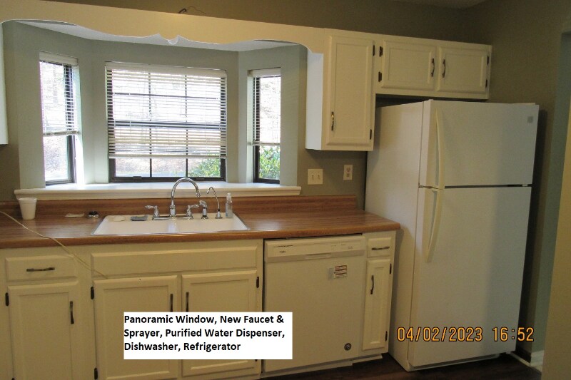 Building Photo - 5738 Forest Lawn Ct