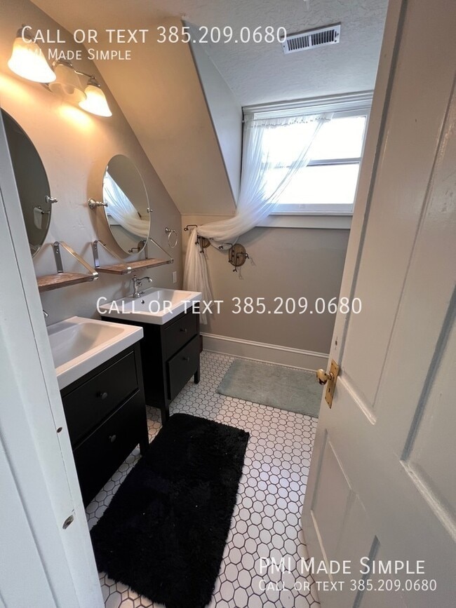 Building Photo - 213 S 100 E