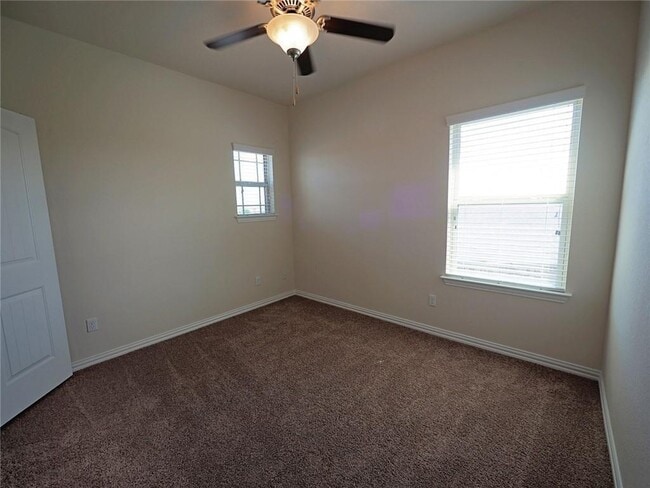 Building Photo - 1308 Camino Ct