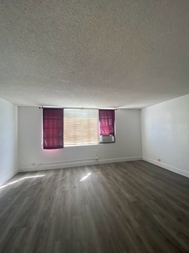 Building Photo - 98-1034 Moanalua Rd # 4-103