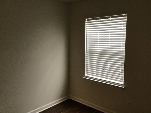 Building Photo - 280 Coyote Dr