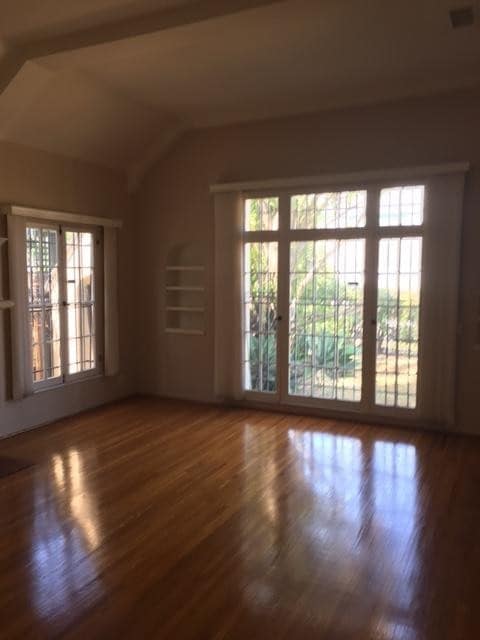 Building Photo - 4026 Ingraham St