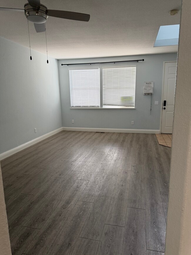 Building Photo - 3308 Newmark Dr