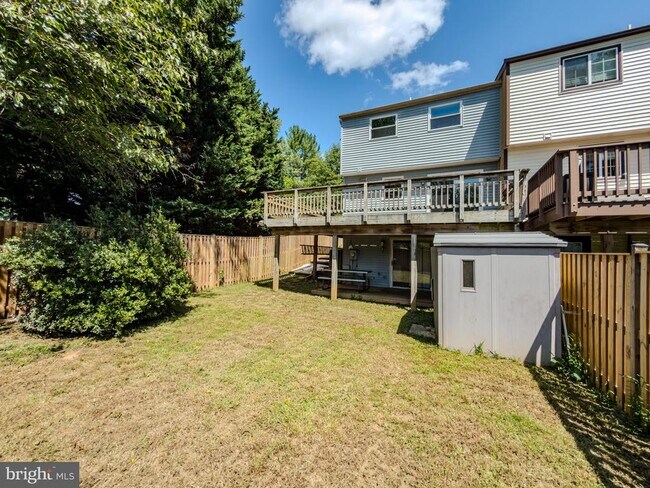 Building Photo - 18008 Wagonwheel Ct