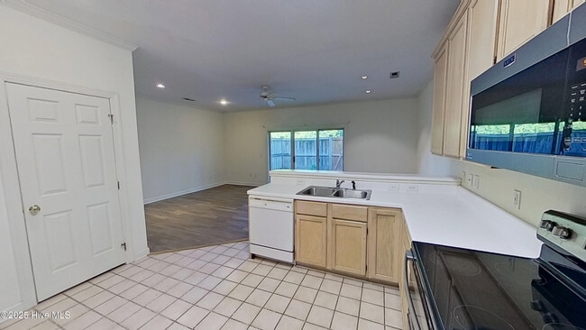 Building Photo - 6229 Wrightsville Ave