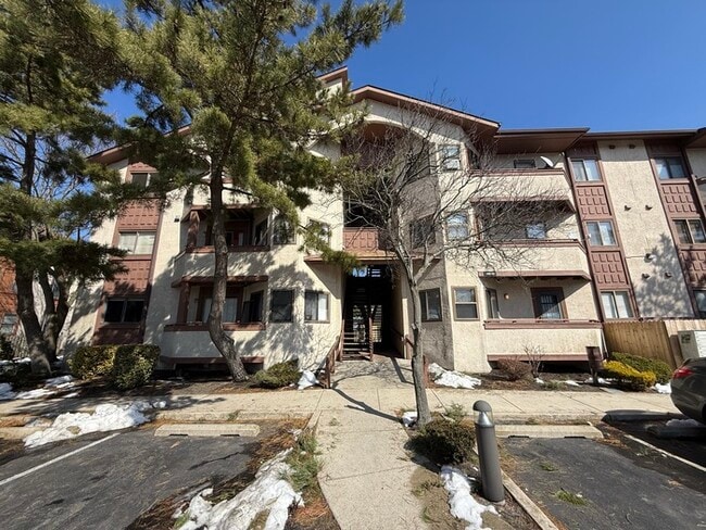 Building Photo - 1434 Mediterranean Ave