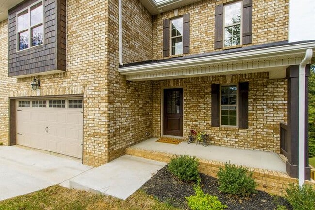 Building Photo - 709 Courtland Ave