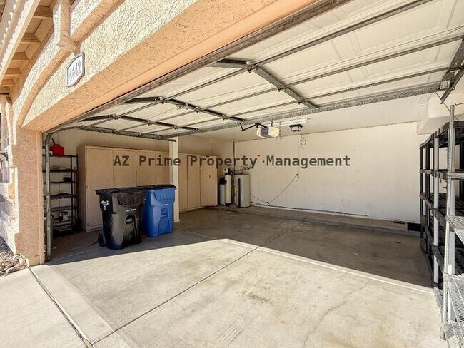 Building Photo - 4642 E Towne Ln