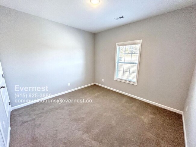Building Photo - 1311 Ventura Ln