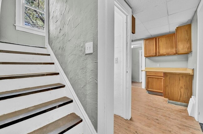 Building Photo - 1238 McKinley Ave