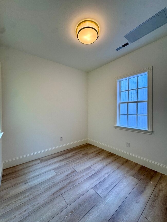 Building Photo - 1249 Kearny St