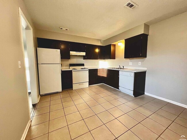 Building Photo - 3710 Brush Creek Dr