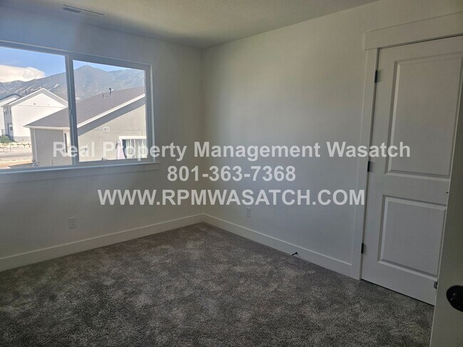Building Photo - 738 N 160 E