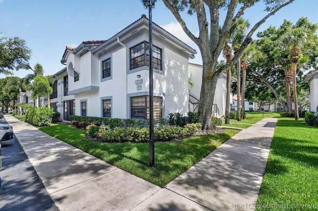 Building Photo - 5451 Verona Dr
