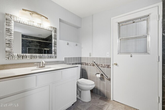 Building Photo - 12216 N 107th Ave