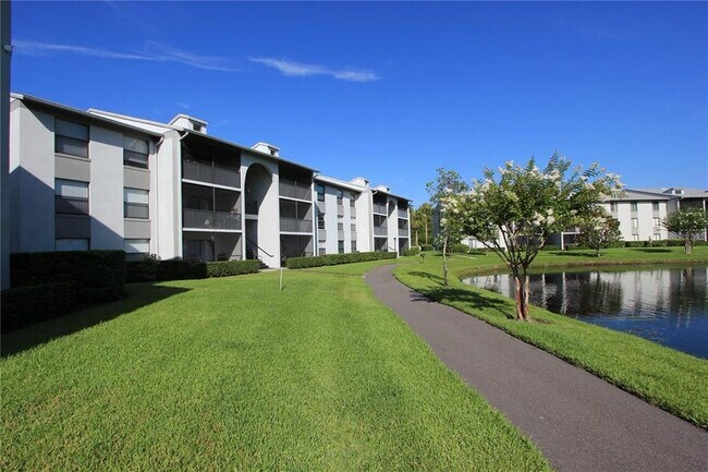 Building Photo - 1512 S Pine Ridge Cir