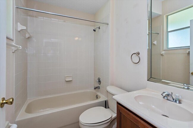 Building Photo - 2120 Turkey Oak Ct