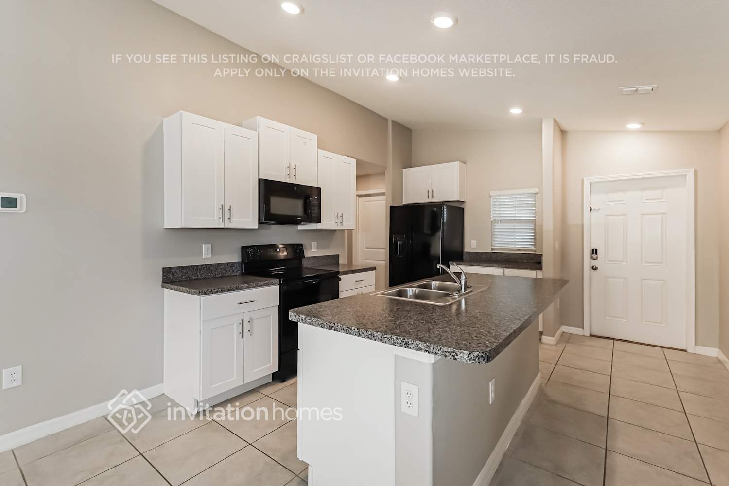 Building Photo - 15604 Greenleaf Bay St