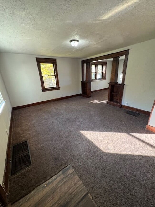 Building Photo - 4316 Warsaw St