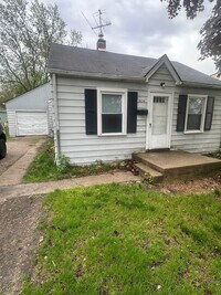 Building Photo - 3 Bed 1 bath ranch with Garage