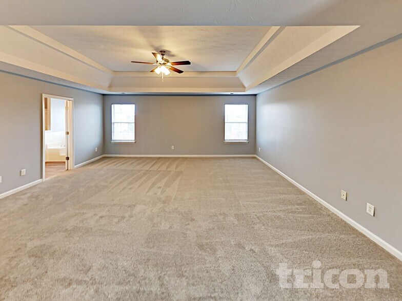 Building Photo - 12755 N Hill Dr