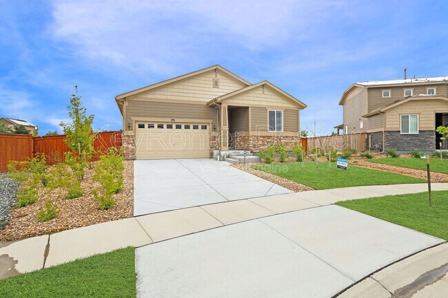 Primary Photo - 270 S Langdale Ct