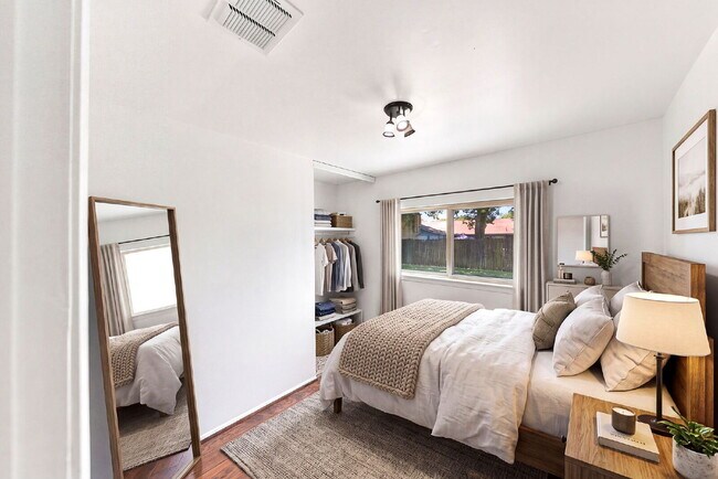 Building Photo - Ask about current rent incentives and specials being offered and book your self guided tour today.